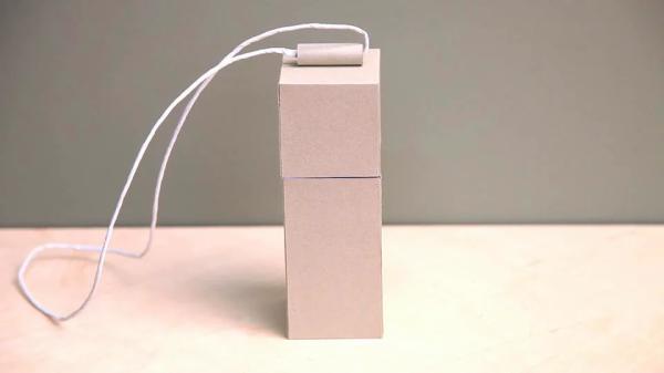 Yellow Necklace on Vimeo